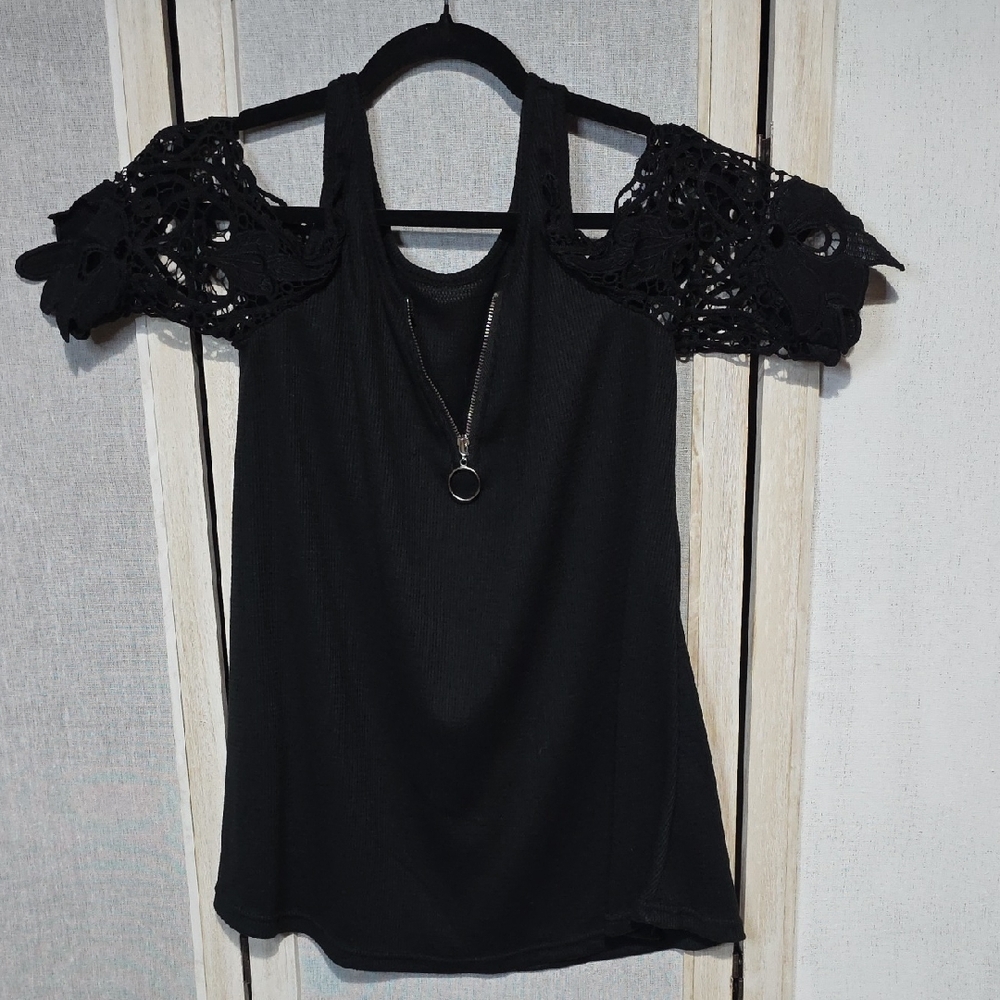 Black Cold Shoulder Crochet Lace Sleeve Zip Front Ribbed Knit Top Mens